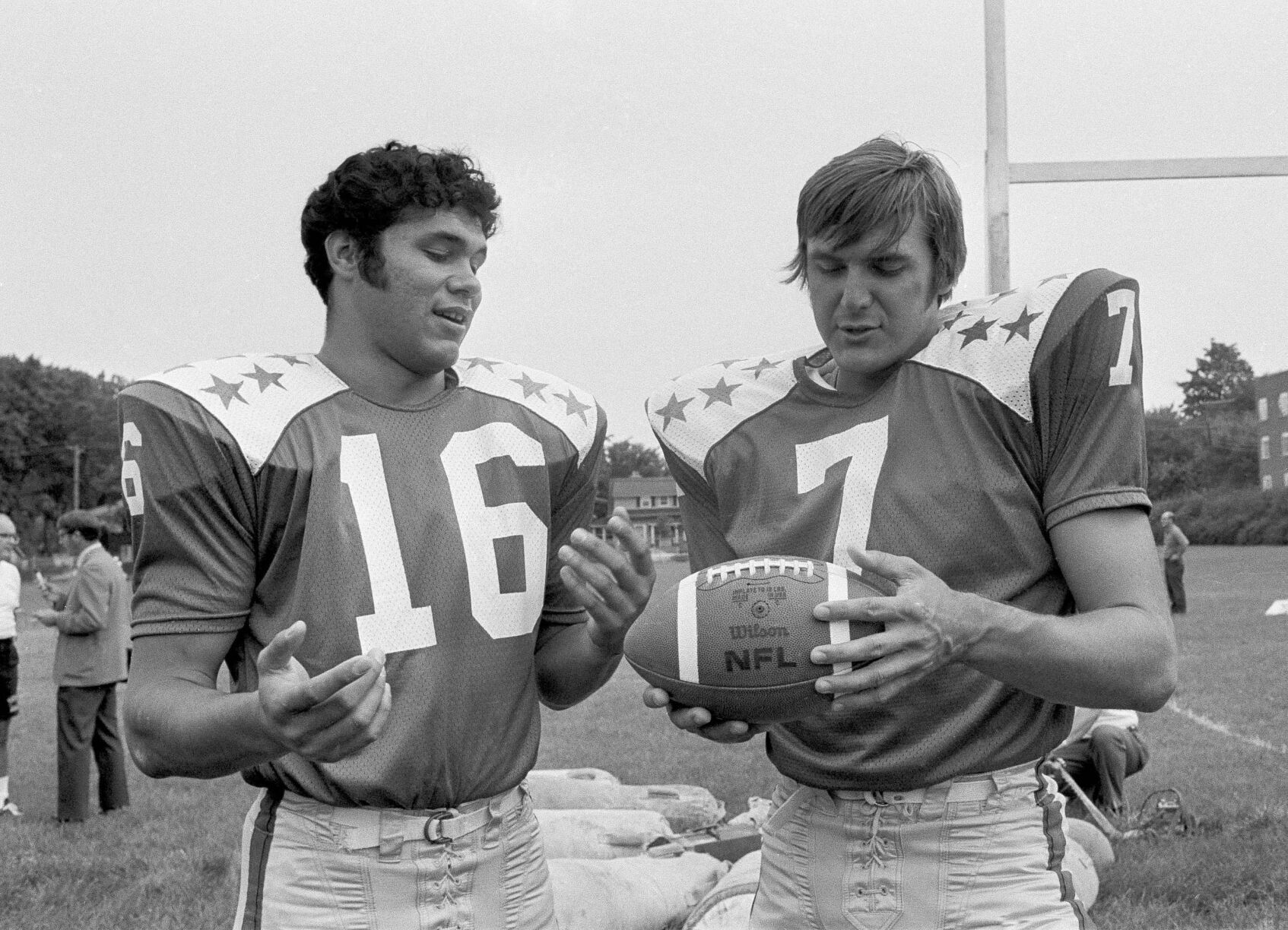 1971: Baltimore Colts win All-Star Game, 24-17